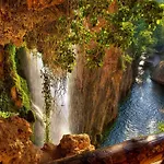 Valle Del Rio Piedra * Carenas
