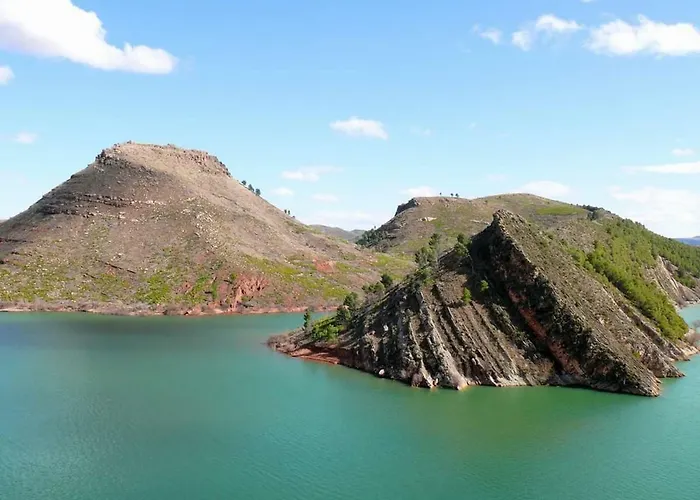Valle Del Río Piedra Carenas